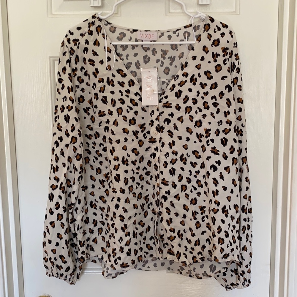 NWT Vixbe button shirt